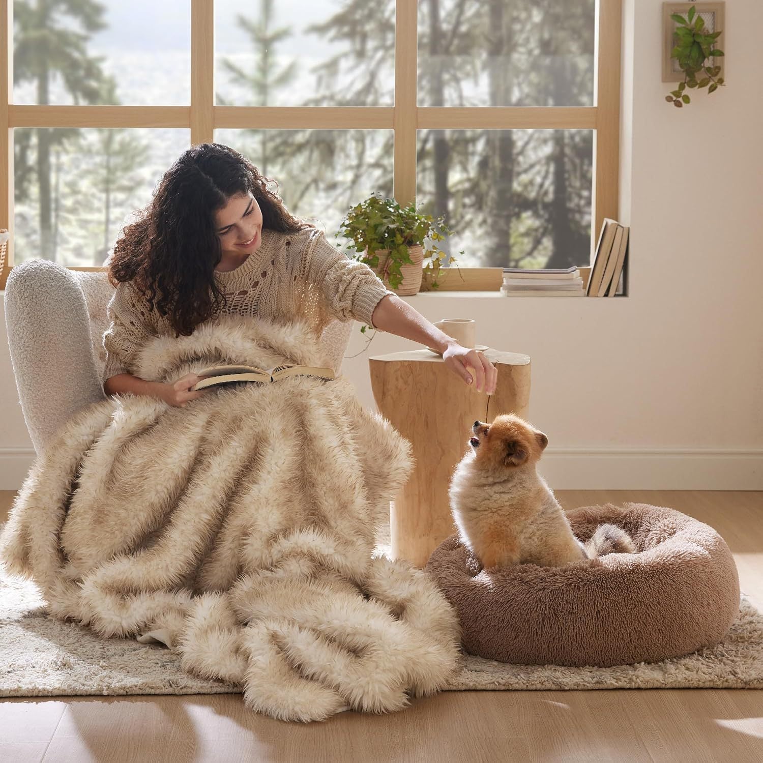 Non Slip Plush Round Fluffy Bed For Pet